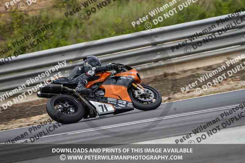 cadwell no limits trackday;cadwell park;cadwell park photographs;cadwell trackday photographs;enduro digital images;event digital images;eventdigitalimages;navarra;no limits trackdays;peter wileman photography;racing digital images;trackday digital images;trackday photos